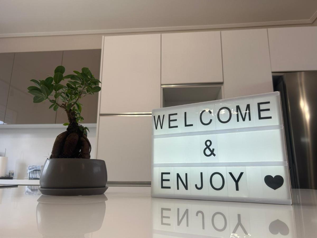New Minimal Apartment,10' From Athens Airport Spáta Esterno foto